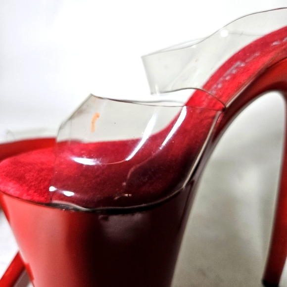 Hot Shoes 8 inch Red Platform Heels. Size 8 - Picture 8 of 11